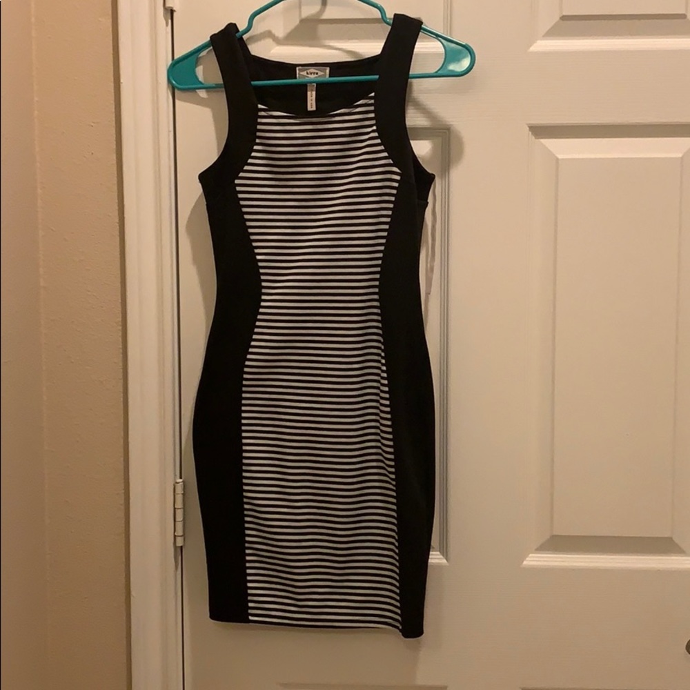 Black Kirra mini fitted dress